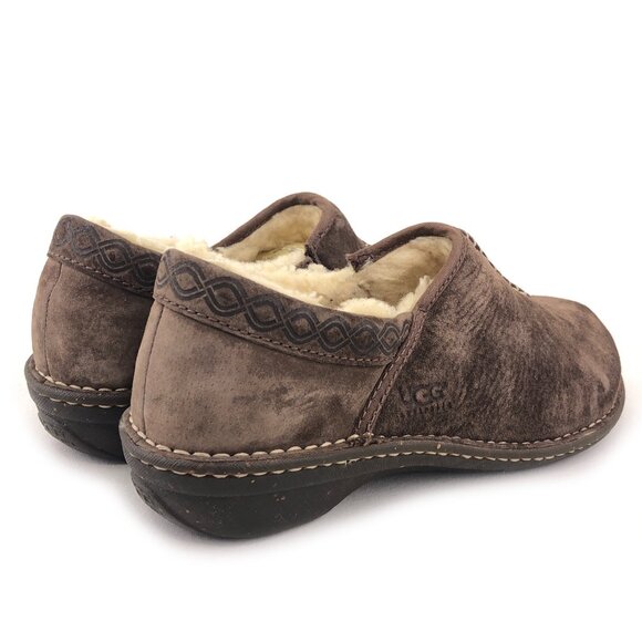 UGG Bettey Sheepskin Slip on Shoes 9 - Picture 5 of 15